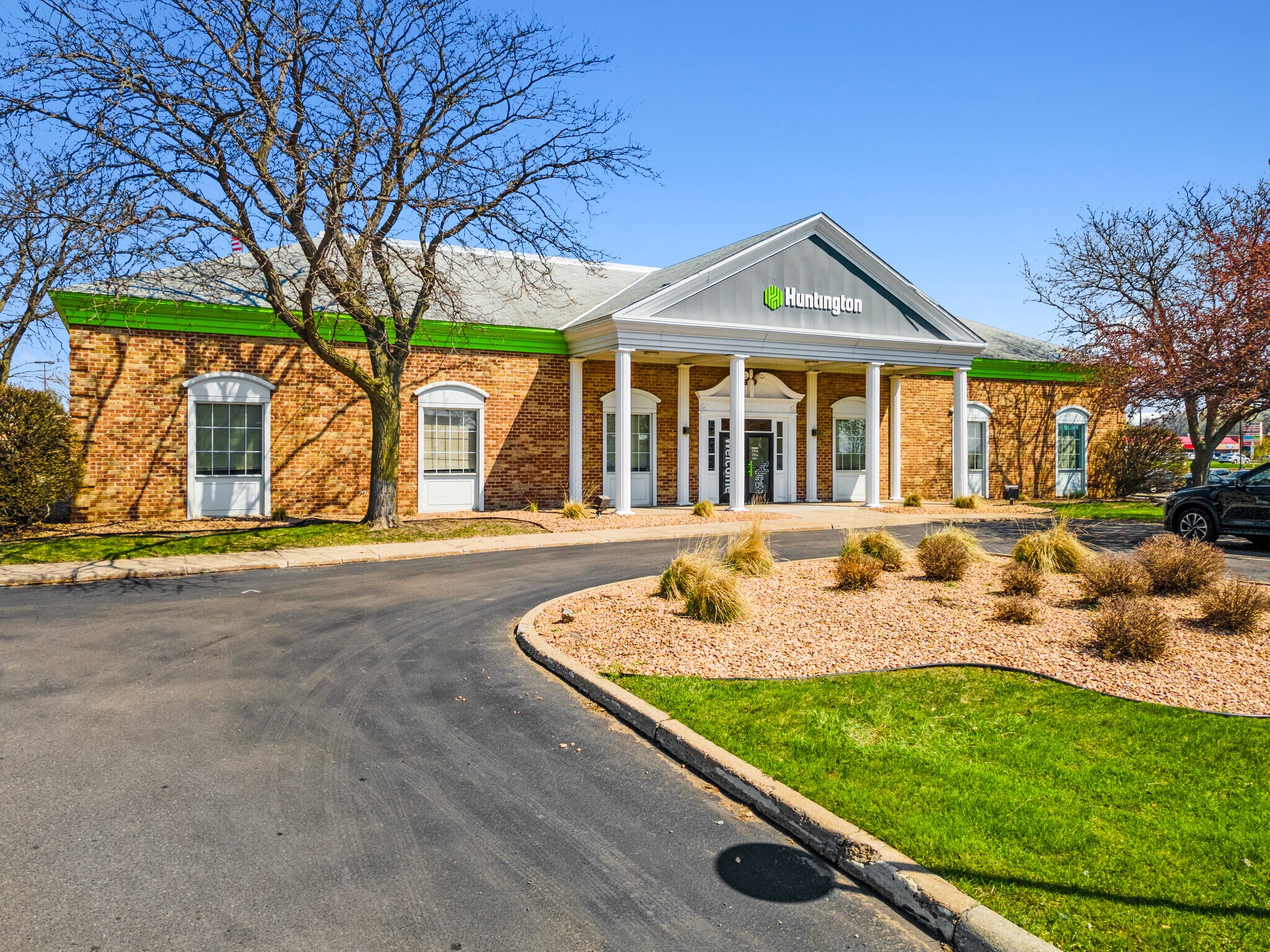 2989 White Bear Ave N, Maplewood, MN for sale Primary Photo- Image 1 of 1