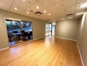 482 N Rosemead Blvd, Pasadena, CA for lease Interior Photo- Image 1 of 9