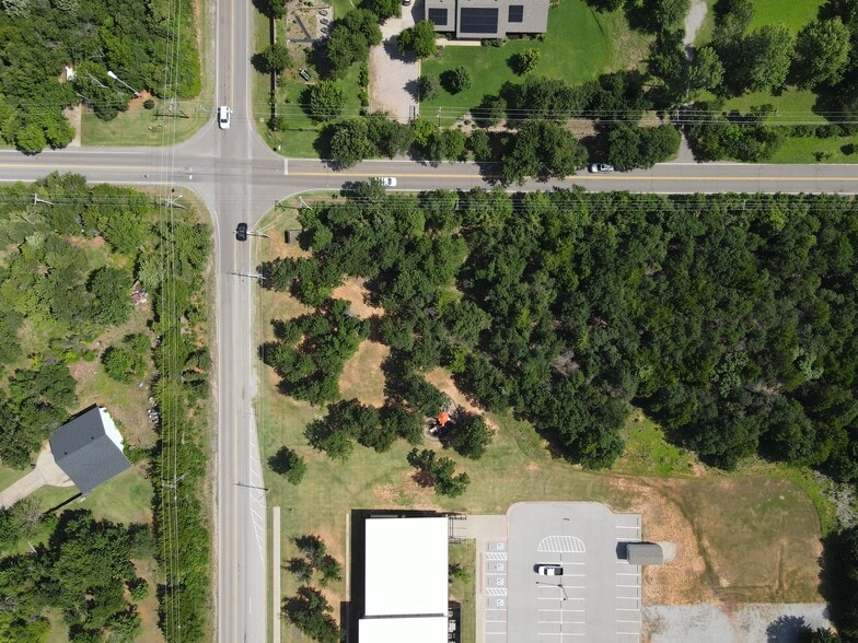 5400 N Coltrane Rd., Edmond, OK for sale - Building Photo - Image 2 of 5