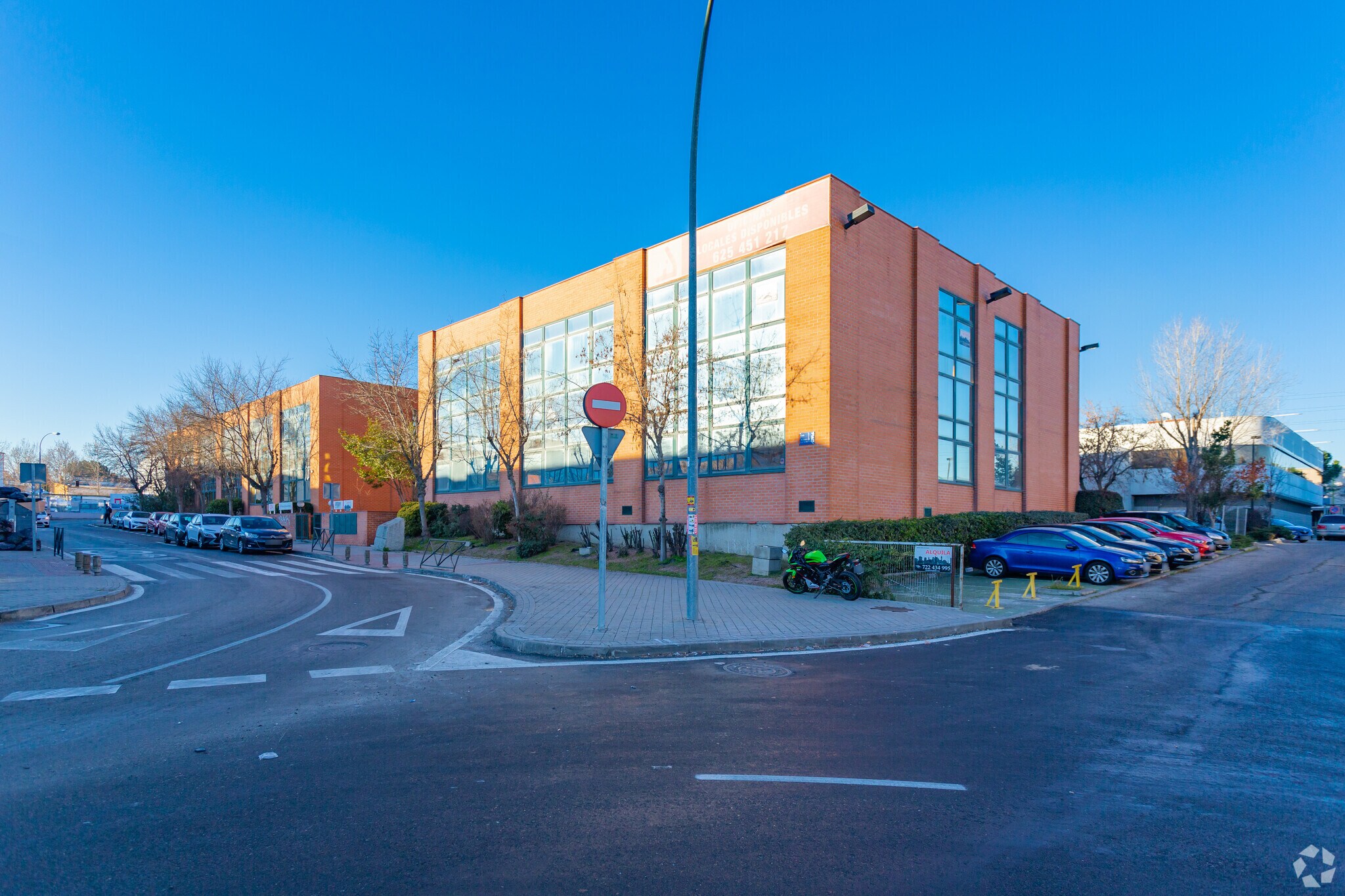 Calle Puerto de la Morcuera, 14, Leganés, Madrid for sale Primary Photo- Image 1 of 1