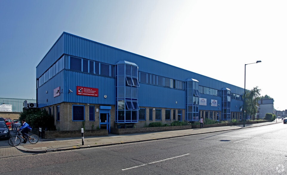 Dalmeyer Rd, London for lease - Building Photo - Image 2 of 11