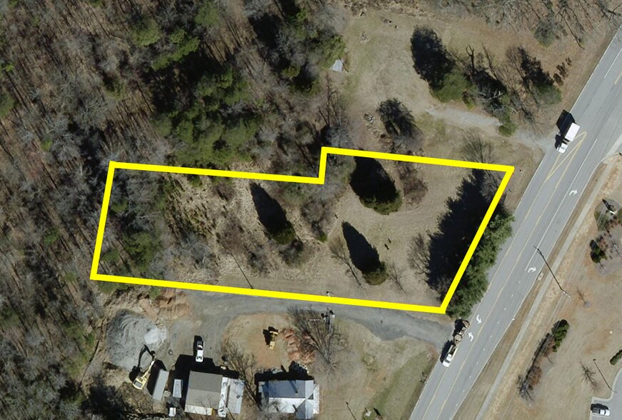 1155 Pleasant Ridge Rd, Greensboro, NC 27409