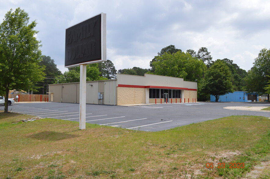 407 Martin Luther King Dr, Lumberton, NC for sale - Building Photo - Image 1 of 1