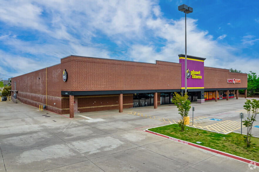 1200 N Main St, Euless, TX for sale - Primary Photo - Image 1 of 1