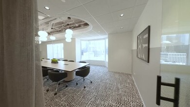 425 S Financial Pl, Chicago, IL for lease - Commercial Listing Video 