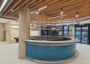 Haywood Rd, Warwick for lease Interior Photo- Image 2 of 10