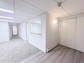 111 E 35th St, New York, NY for lease Interior Photo- Image 2 of 17