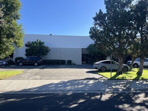 9540 Cozycroft Ave, Chatsworth, CA for lease Building Photo- Image 1 of 12