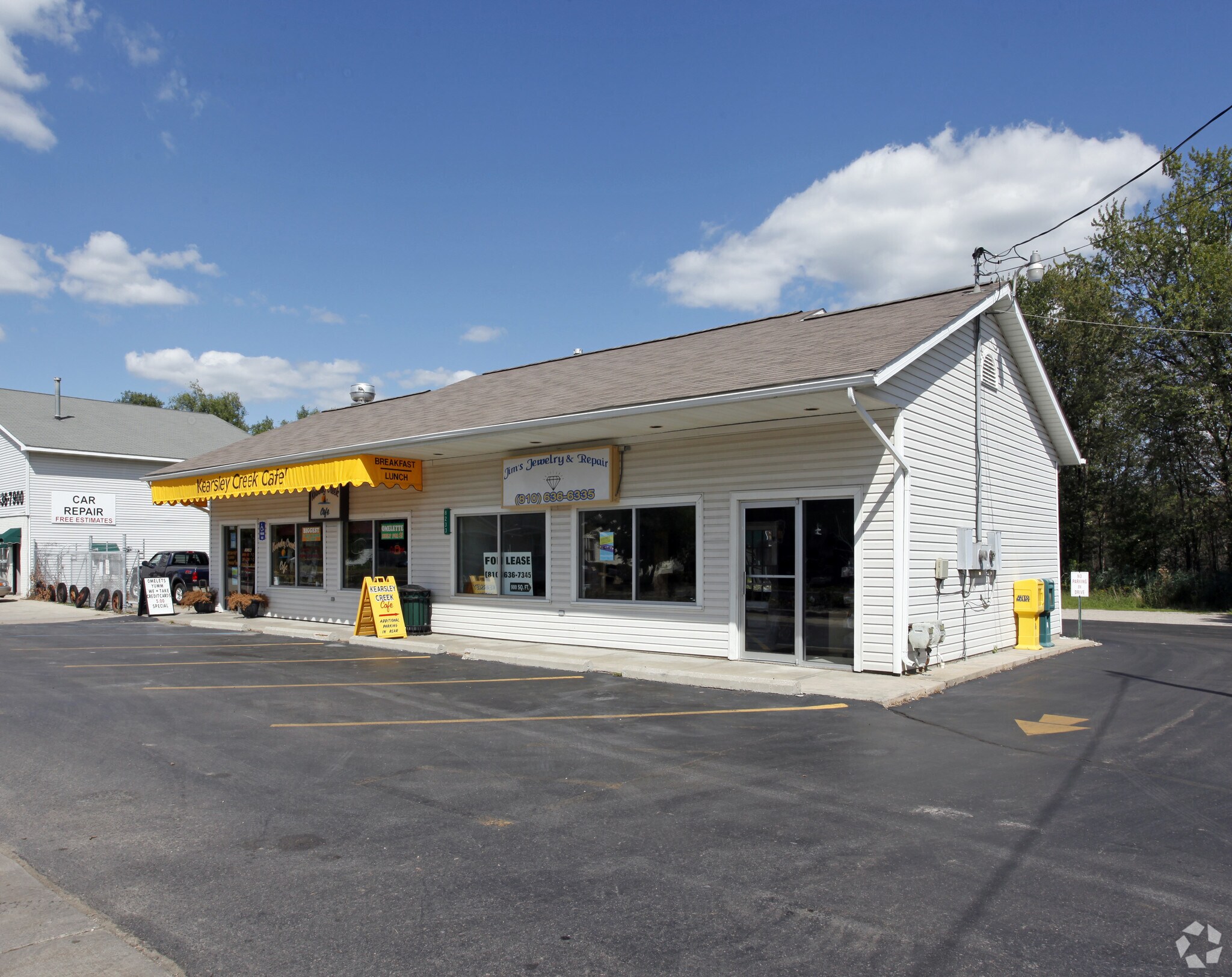 8233 S State Rd, Goodrich, MI for sale Primary Photo- Image 1 of 1