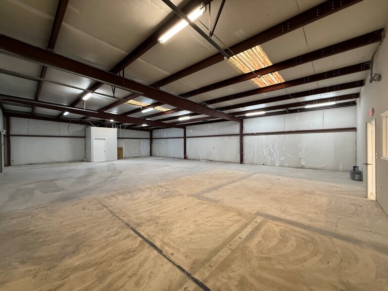 104-A Commerce Pl, Goose Creek, SC for lease - Building Photo - Image 3 of 9