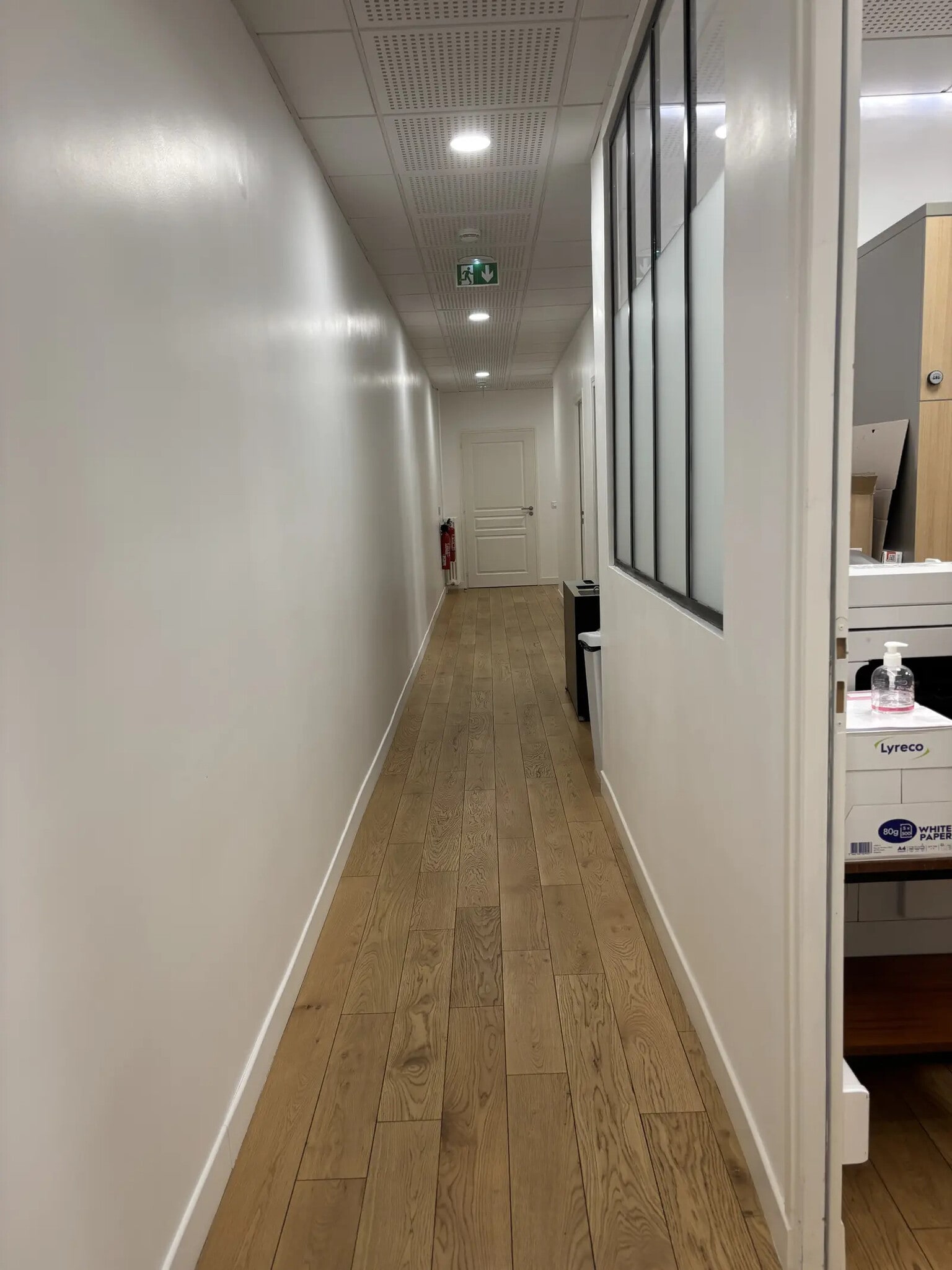 9 Rue Buffault, Paris for lease Interior Photo- Image 1 of 10