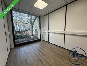 Office in Lyon for lease Building Photo- Image 2 of 4