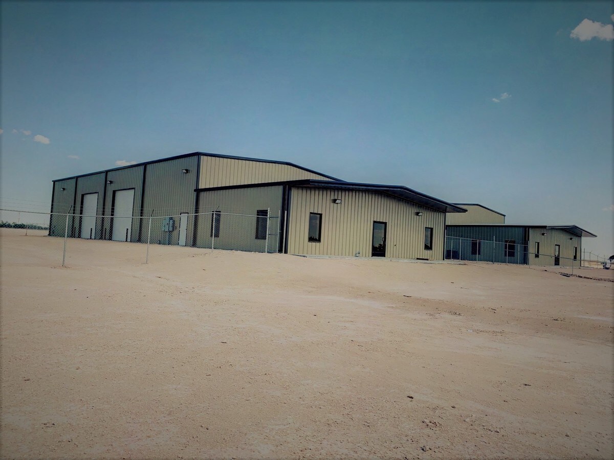 3570 S Main St, Monahans, TX 79756