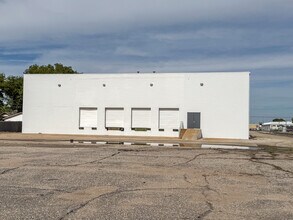 721 E Mt Vernon St, Wichita, KS for lease Building Photo- Image 2 of 2