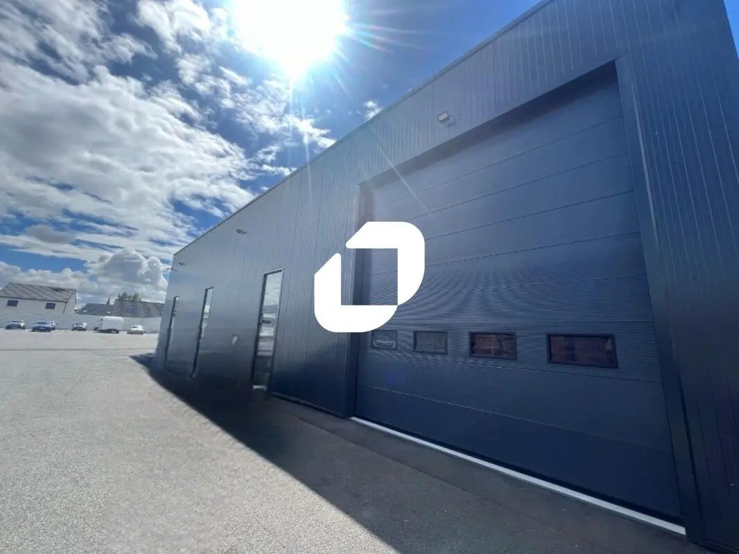 28 Avenue Francois Mitterrand, Petite-Forêt for lease Building Photo- Image 1 of 12