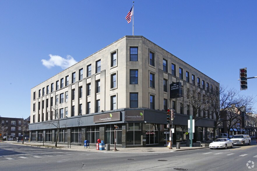 1011 Lake St, Oak Park, IL for lease - Primary Exterior Photo - Image 1 of 3