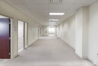 1310 E 96th St, Indianapolis, IN for lease Interior Photo- Image 2 of 13