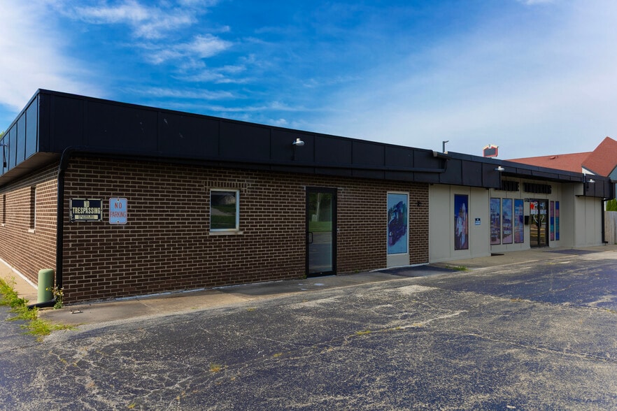 1738-1740 McDonough St, Joliet, IL for sale - Primary Photo - Image 1 of 24