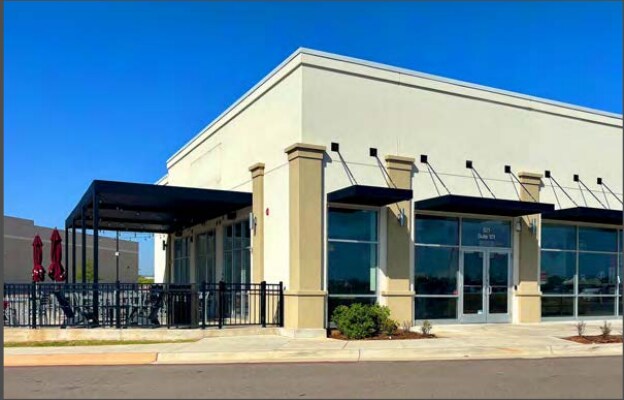 821 N Czech Hall Rd, Yukon, OK for sale Building Photo- Image 1 of 1