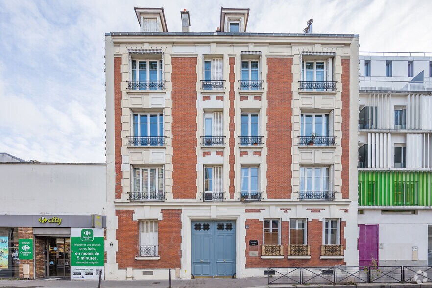 Office in Paris for lease - Primary Photo - Image 1 of 3