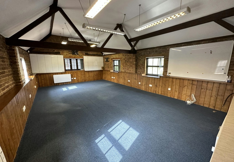 Grange Rd, Tongham for lease Interior Photo- Image 1 of 2