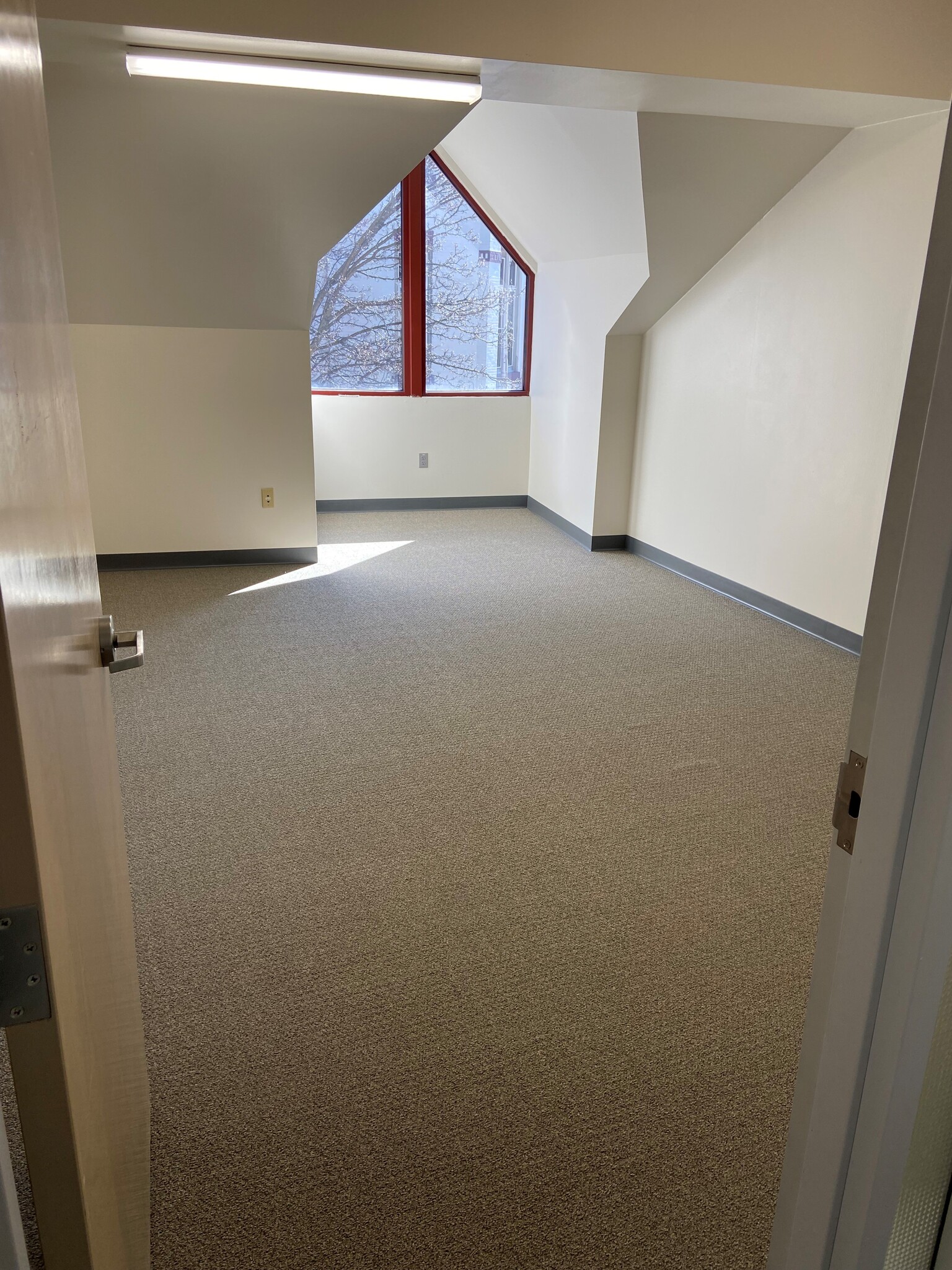 701 Cumberland St, Lebanon, PA for lease Interior Photo- Image 1 of 1