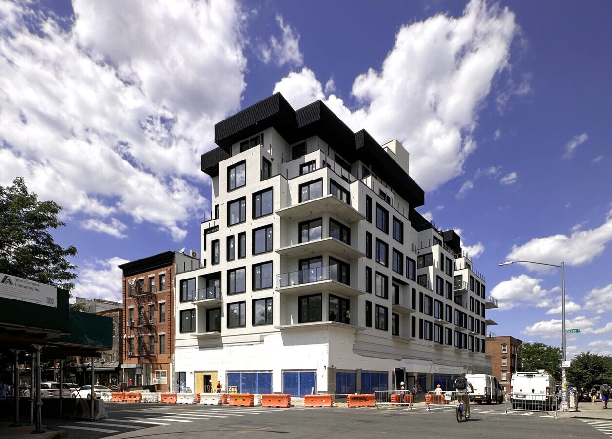 228 Berry St, Brooklyn, NY 11249 Retail for Lease