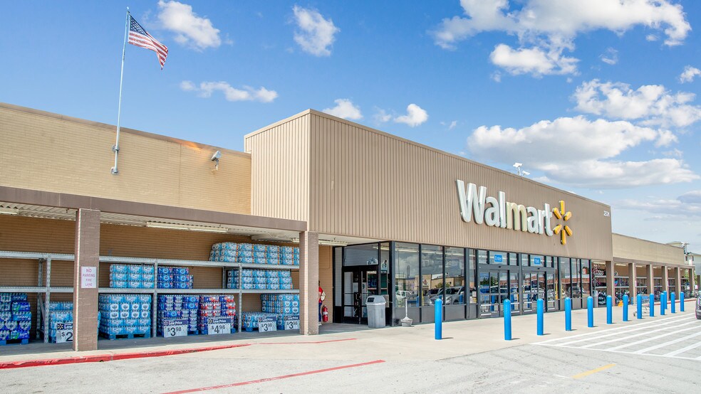 2374 E Austin St, Giddings, TX for sale - Primary Photo - Image 1 of 1