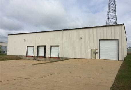 1151 26th Ave SW, Cedar Rapids, IA for sale - Primary Photo - Image 1 of 1