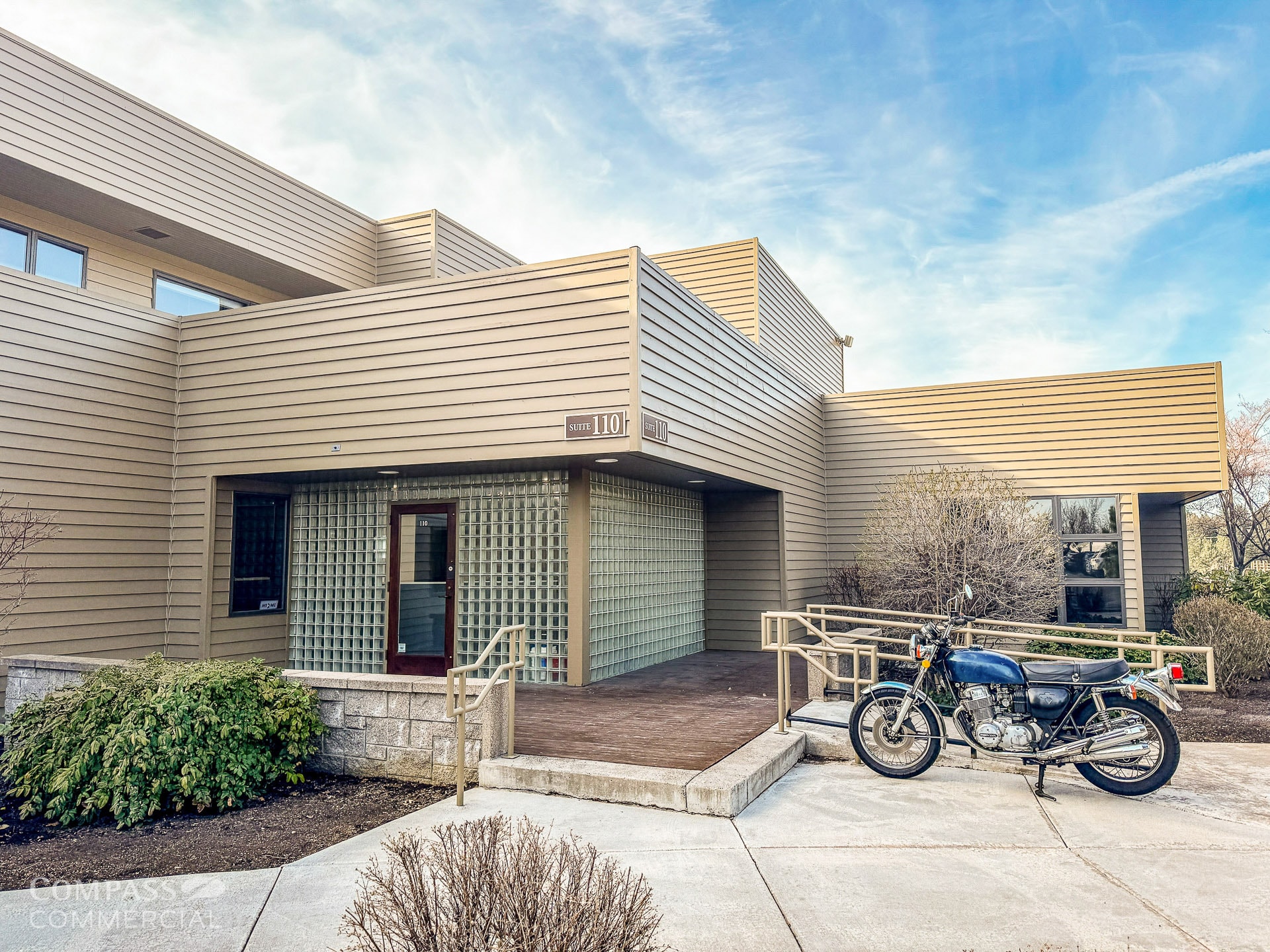 960-1005 SW Disk Dr, Bend, OR for lease Building Photo- Image 1 of 15