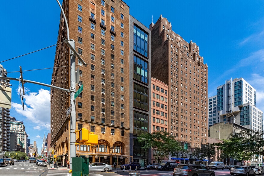 139 E 23rd St, New York, NY for sale - Primary Photo - Image 3 of 4