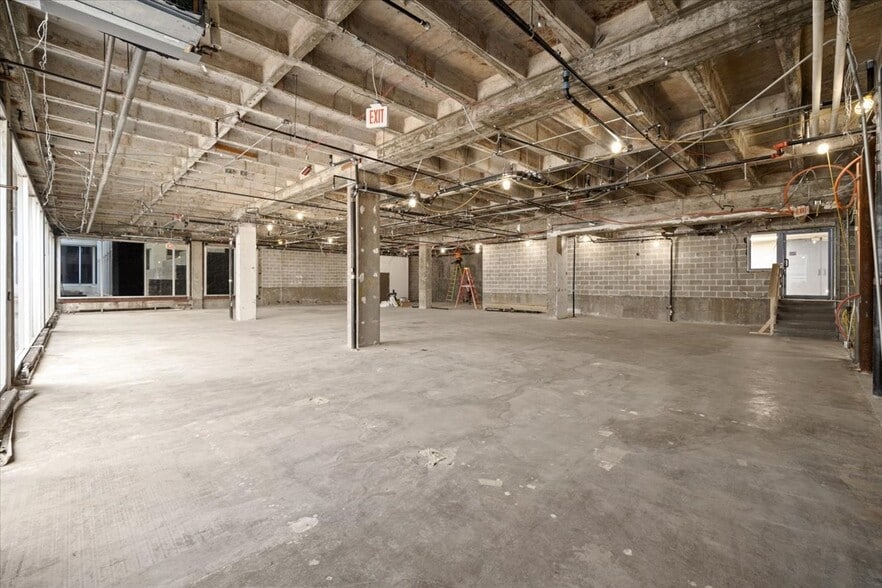 10 W 9th St, Kansas City, MO for lease - Building Photo - Image 2 of 5