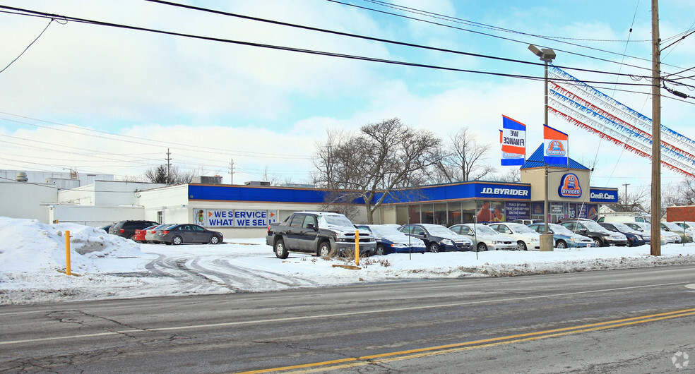 90 Broadway Ave, Bedford, OH for sale - Primary Photo - Image 1 of 1