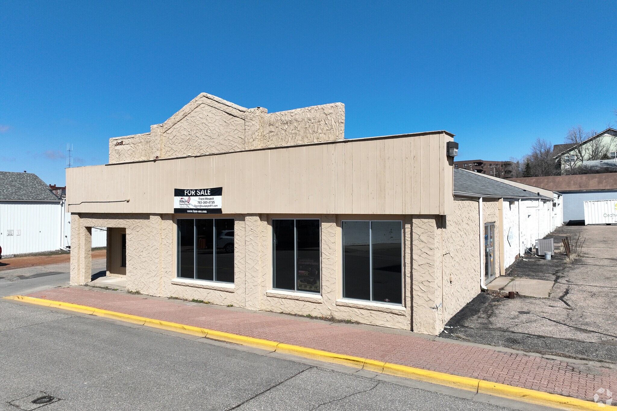 111 Division St E, Buffalo, MN for sale Primary Photo- Image 1 of 1