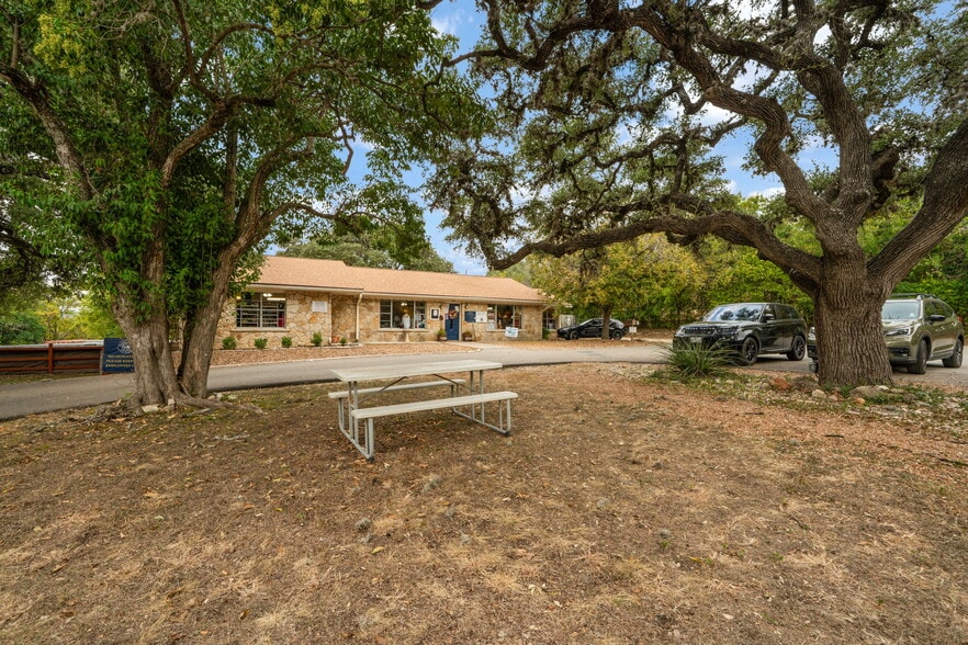 930 N School St, Boerne, TX for sale - Building Photo - Image 3 of 49