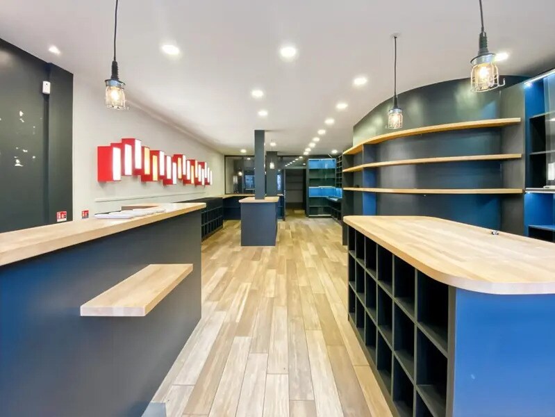 7 Rue De L'Olive, Paris for lease Building Photo- Image 1 of 9