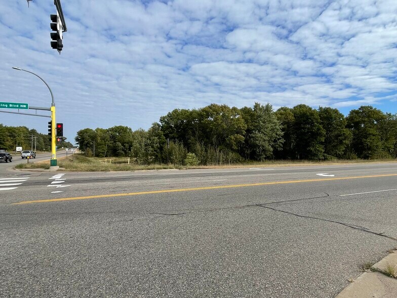 Viking Blvd NW, Oak Grove, MN for sale - Building Photo - Image 2 of 4