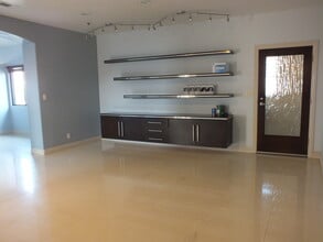 800 Torrance Blvd, Redondo Beach, CA for lease Interior Photo- Image 1 of 10