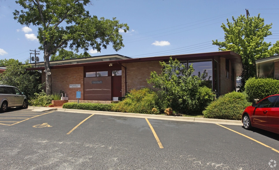 2911 Medical Arts, Austin, TX for lease - Primary Photo - Image 1 of 6