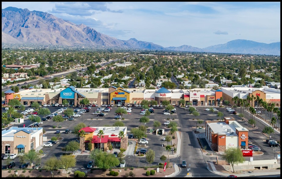 3682 W Orange Grove Rd, Tucson, AZ for lease - Building Photo - Image 2 of 10