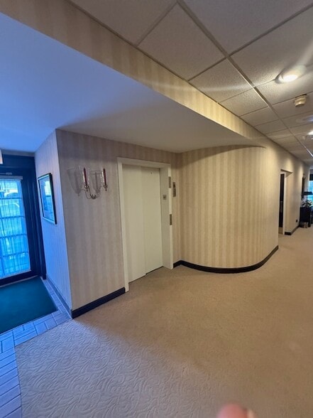 619 Rue St Francois St, Florissant, MO for sale - Building Photo - Image 3 of 9