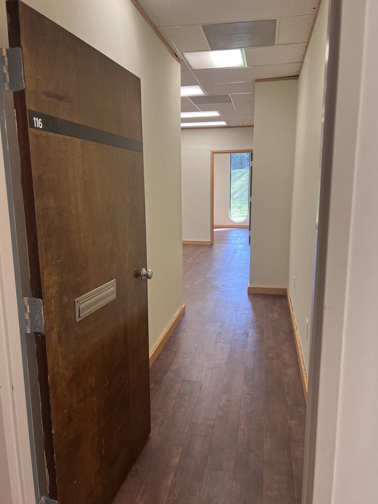 2500 W Broad St, Athens, GA for lease Interior Photo- Image 1 of 9