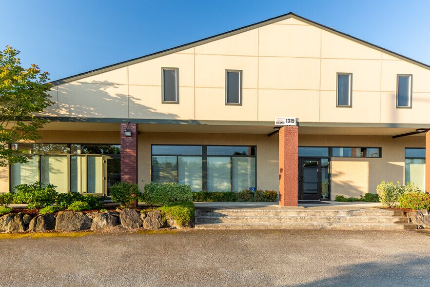 1315 NW Mall St, Issaquah, WA for lease - Building Photo - Image 2 of 6
