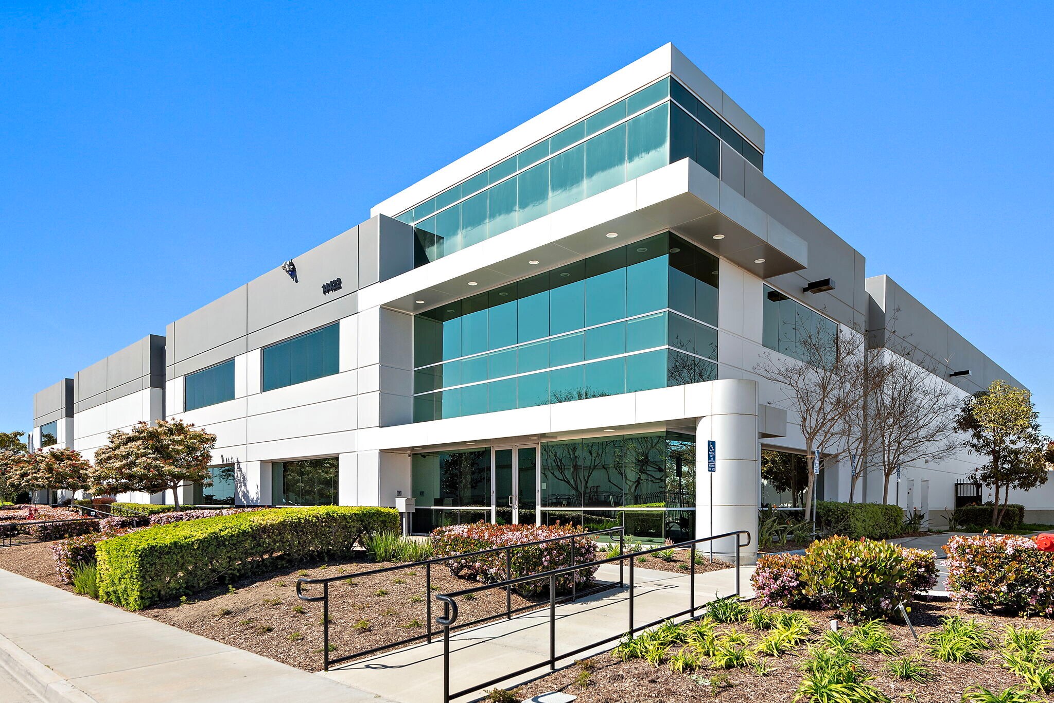 14422 Astronautics Ln, Huntington Beach, CA for lease Building Photo- Image 1 of 5