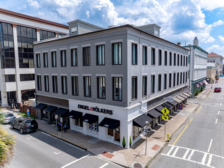 31 W congress St, Savannah, GA for lease - Building Photo - Image 1 of 4