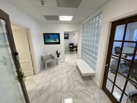 Concourse Plaza - Loft