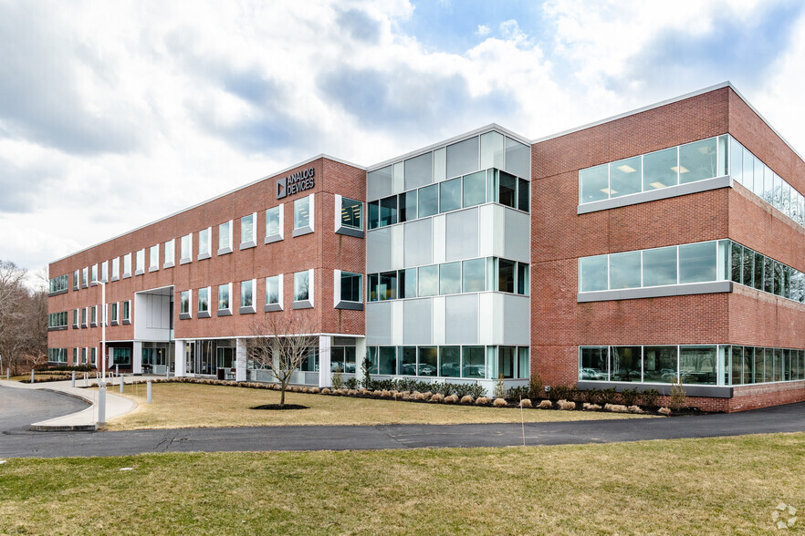 720 University Ave, Norwood, MA for lease - Building Photo - Image 1 of 4