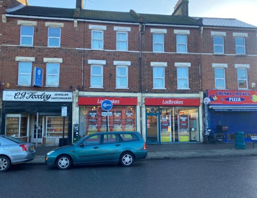 3-5 Mulberry Way, London for sale Primary Photo- Image 1 of 1