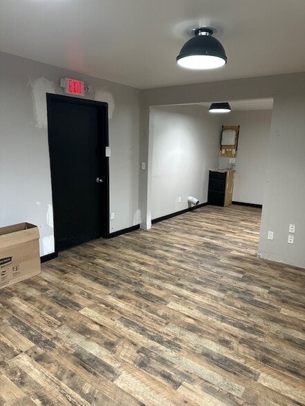 19 E Frederick Pl, Cedar Knolls, NJ for lease - Interior Photo - Image 3 of 5