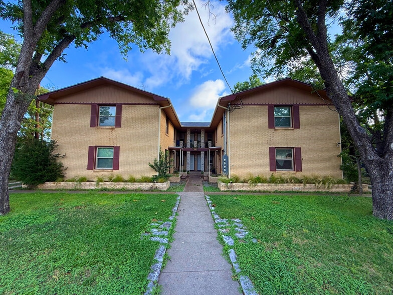 307 W 4th St, Irving, TX for sale - Building Photo - Image 1 of 28